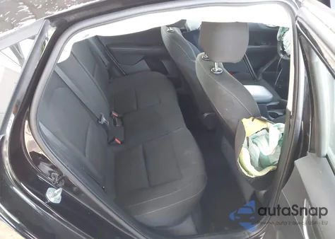 2021 Kia Forte Lxs z USA, uszkodzony, nr VIN 3KPF24AD1ME274138